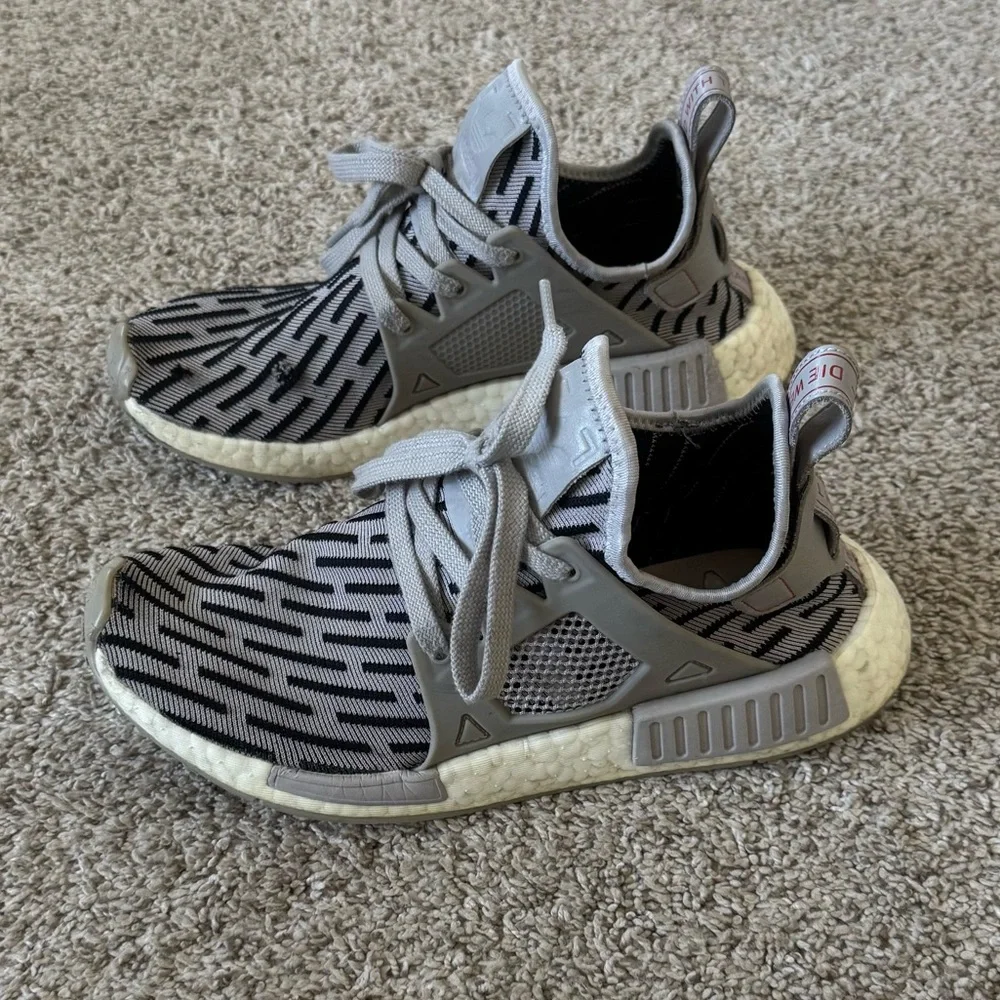 Adidas NMD R1 - Picture 4 of 9